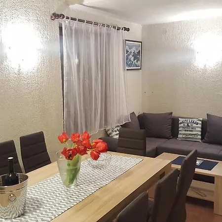 Apartment Rauzan